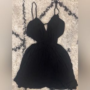 Tobi Women’s cut out dress. Size medium